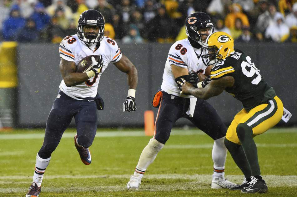 Chicago Bears at Green Bay Packers TNF Odds & Pick
